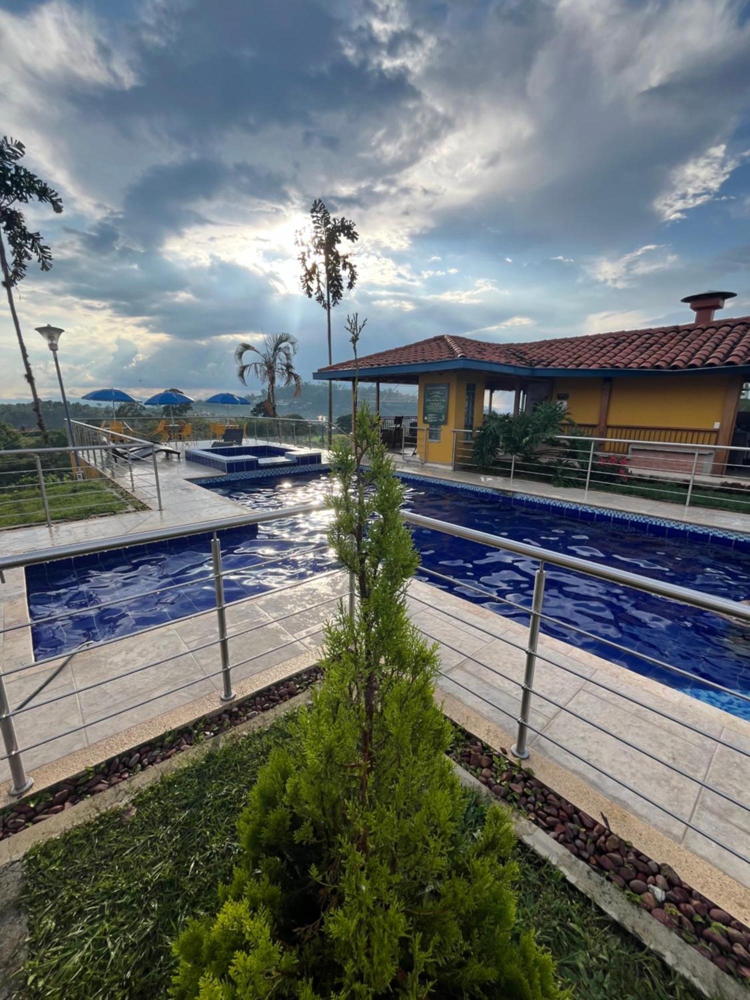 Ecohotel Guaduales ペレイラ エクステリア 写真